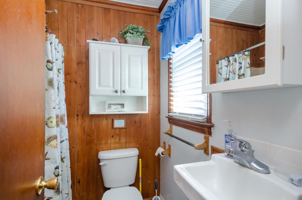 The Pelican Hidden Treasure Inn Room 2 By Bryant Real Estate Kure Beach Exterior foto